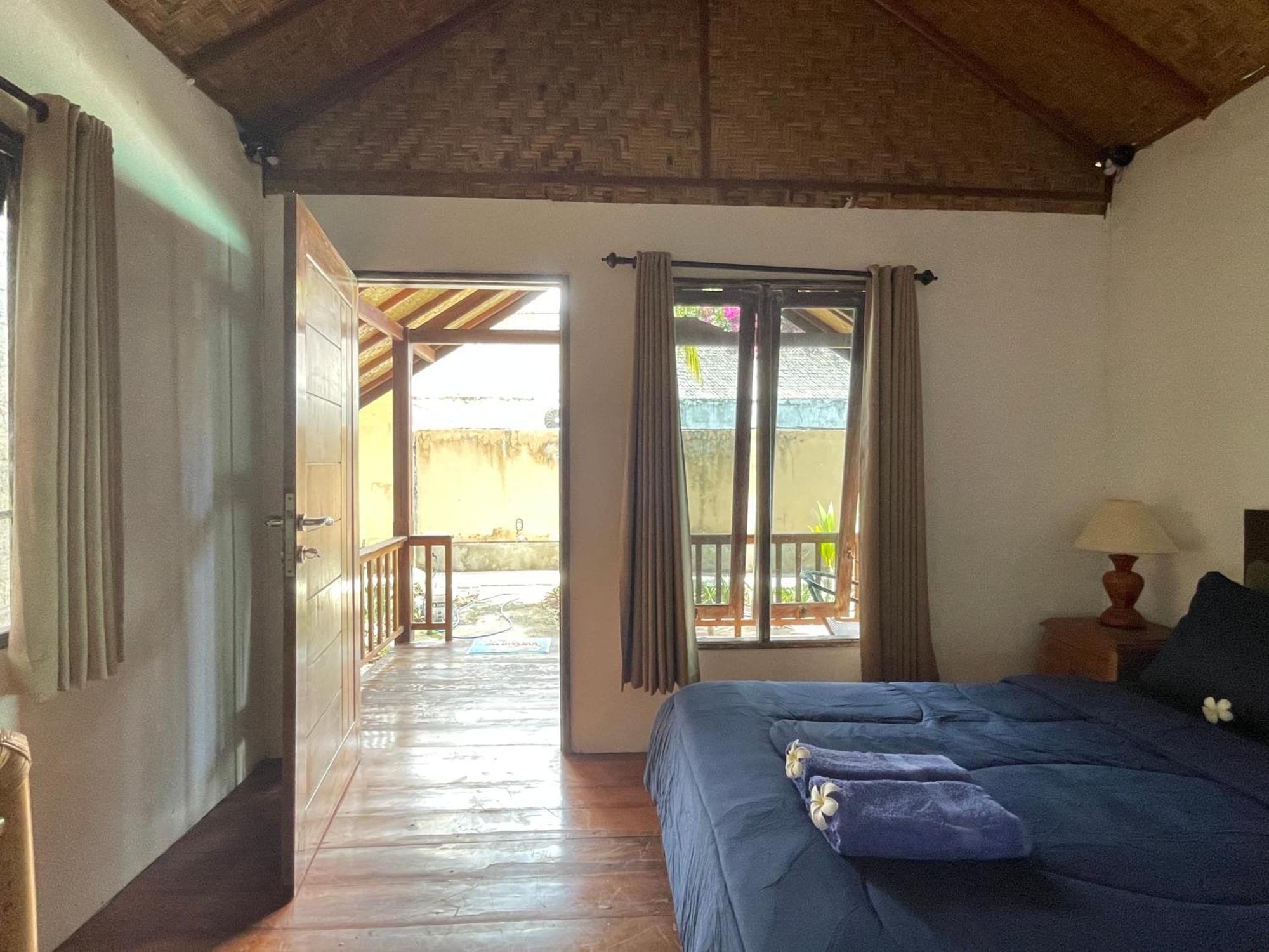Rumah Tiga Gili Gili Air Exterior photo