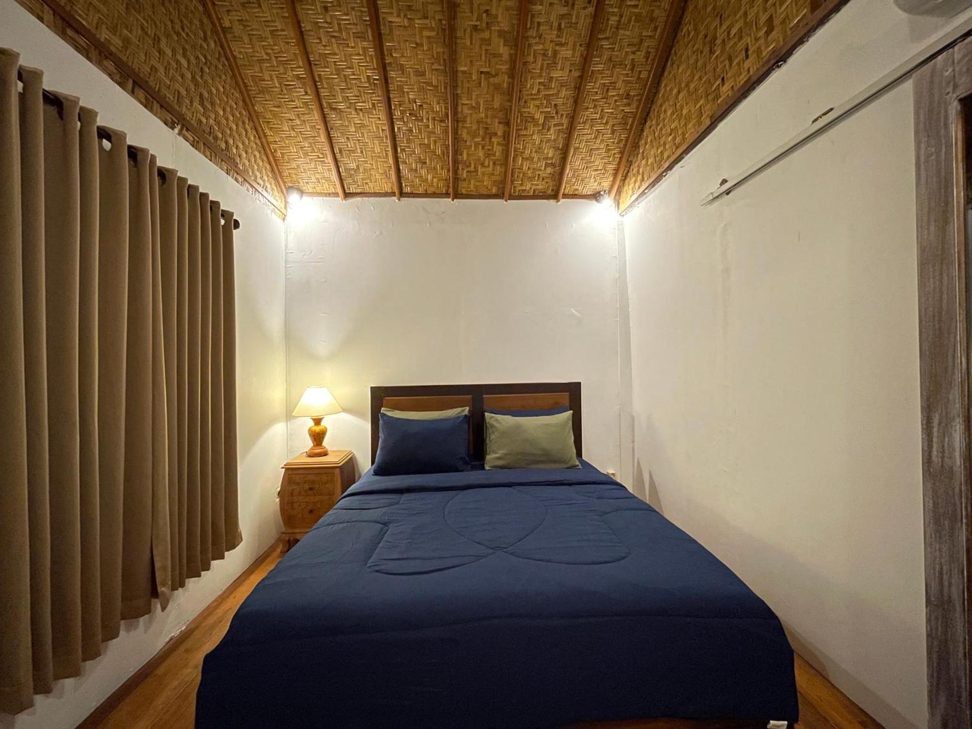 Rumah Tiga Gili Gili Air Exterior photo