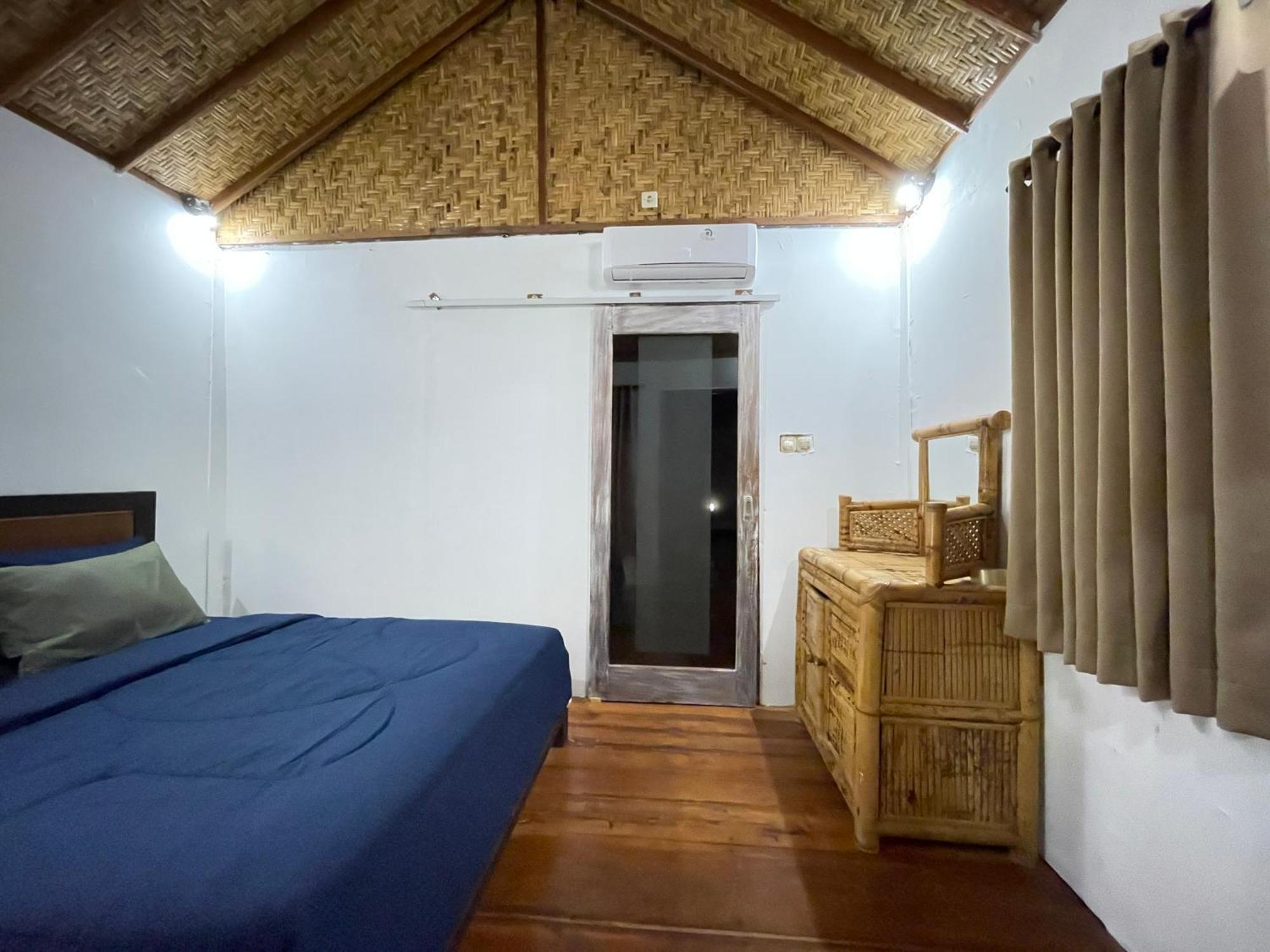 Rumah Tiga Gili Gili Air Exterior photo