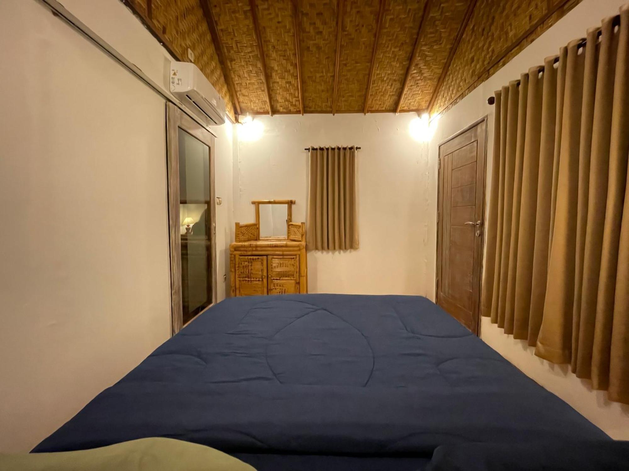 Rumah Tiga Gili Gili Air Exterior photo