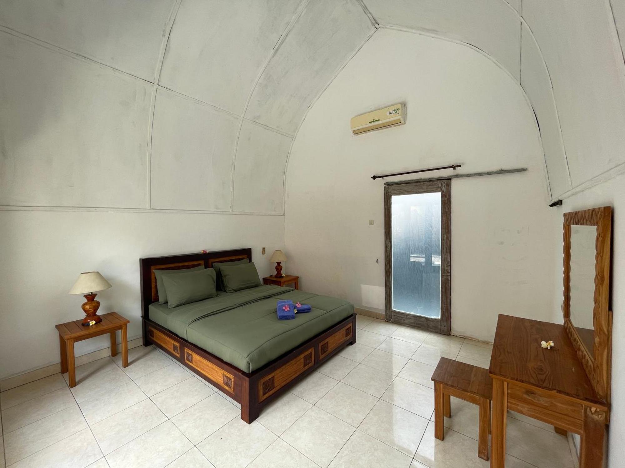 Rumah Tiga Gili Gili Air Exterior photo